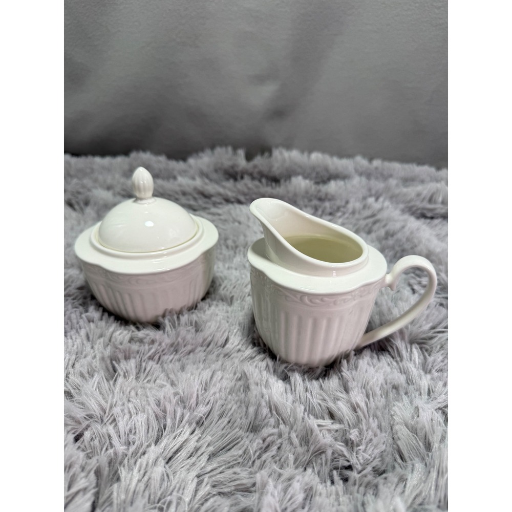 Mikasa Italian Countryside Sugar Bowl and Creamer Set White Fluted Classic OS